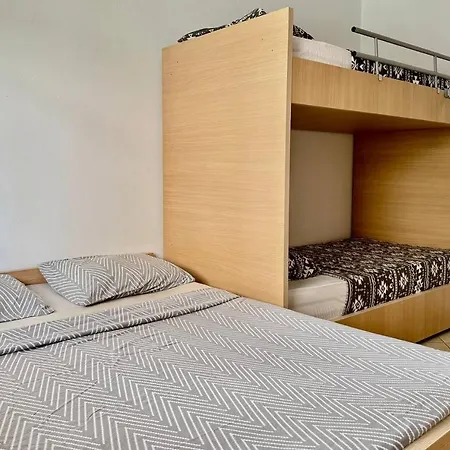 Big Terrace * Sarandë