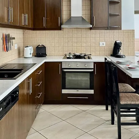 Big Terrace * Sarandë